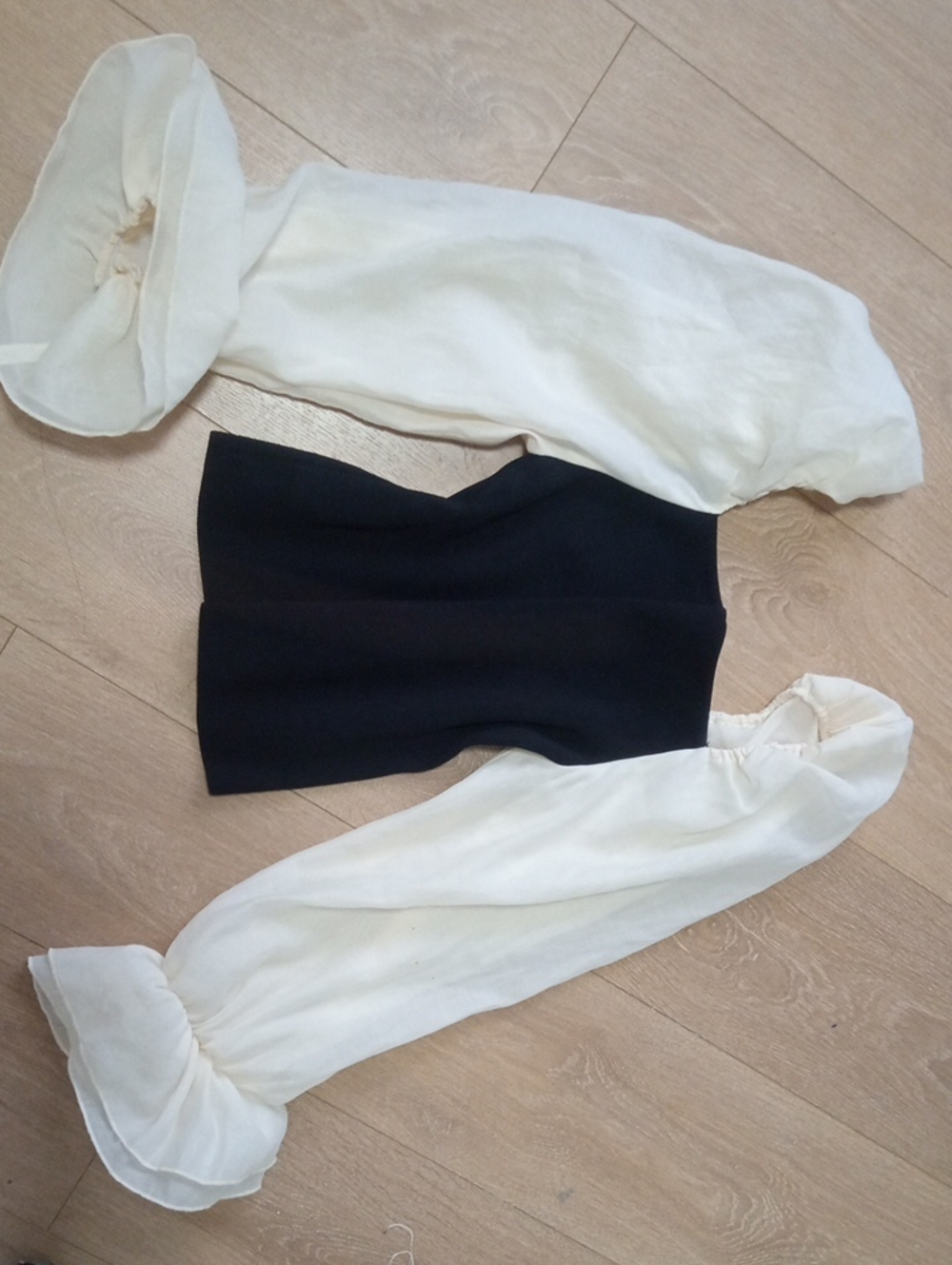 Plus mall black Bustier Top with Cream Puff Sleeves